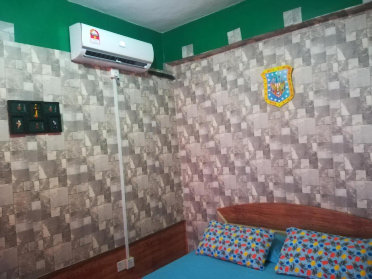 Hagia Medina Muslims Guesthouse Port Dickson Bagian luar foto